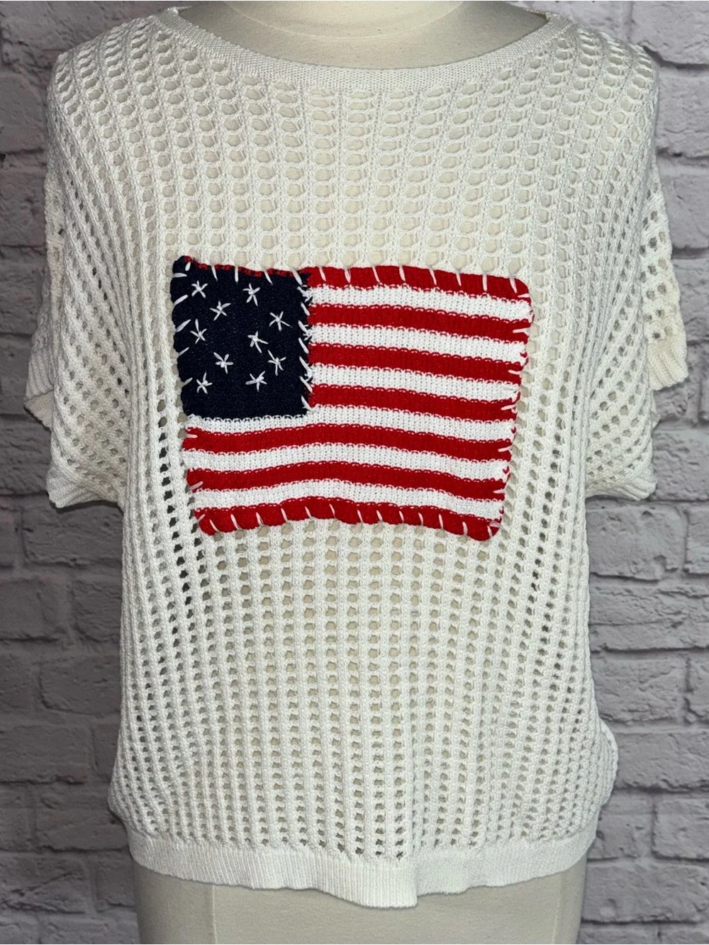 Zenana Boutique American Flag Open Weave Crochet Cap Sleeve Sweater Size M - Picture 2 of 10